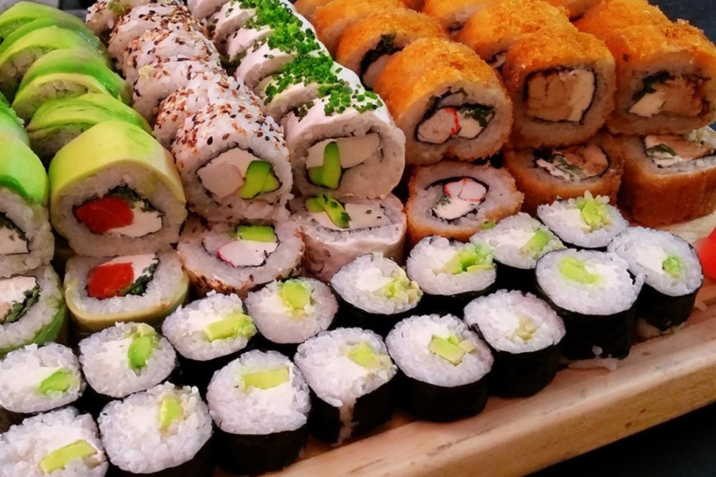 bandeja de sushi